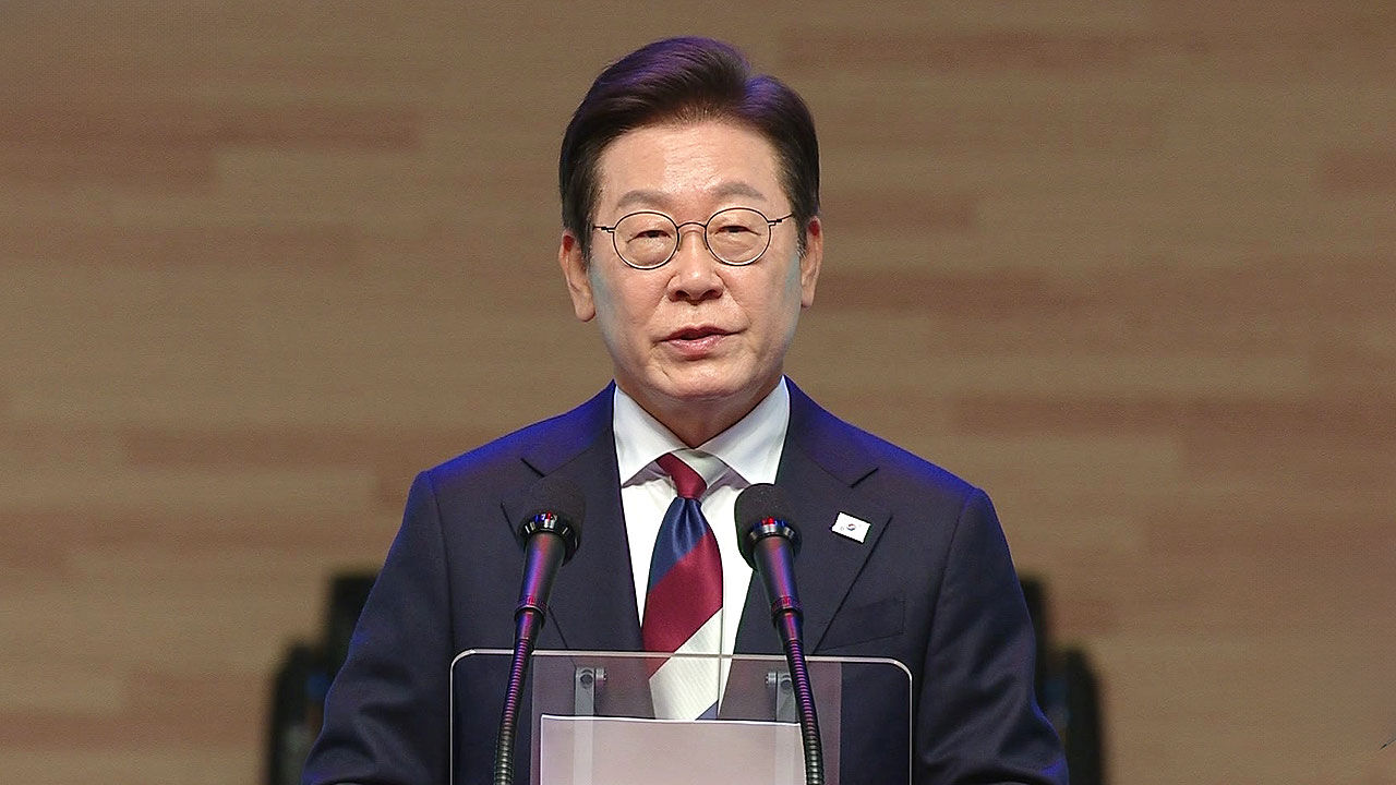 [속보] 이 대통령, 광복절 경축사…"광복으로 찾은 빛·내란서 지킨 빛 함께 지켜내자"