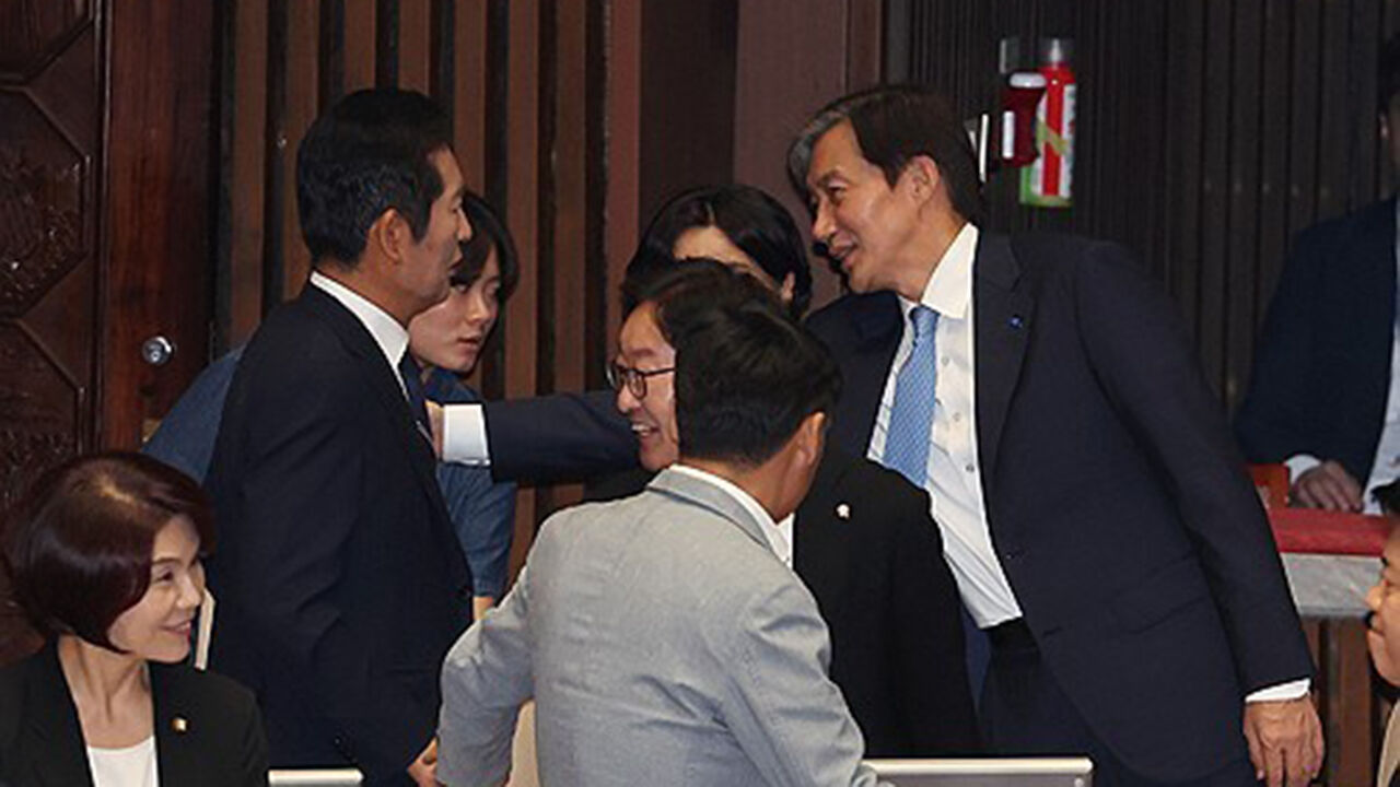 정청래, 조국 출소에 "진심 환영…곧 만나 대화 나누자"
