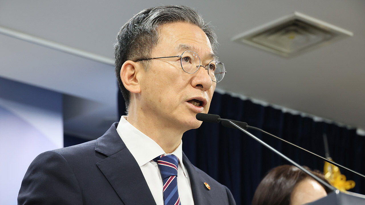 법무장관, '건진법사 관봉권 띠지 분실' 감찰 지시…"매우 엄중"