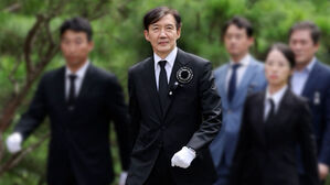 [여담야담] 조국 "극우 국힘 0석 돼야"…국힘 "자숙부터 해라"