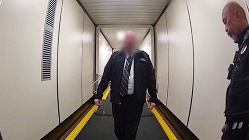 비행 직전, 술 냄새 풀풀…"금연 껌 냄새라고요?"