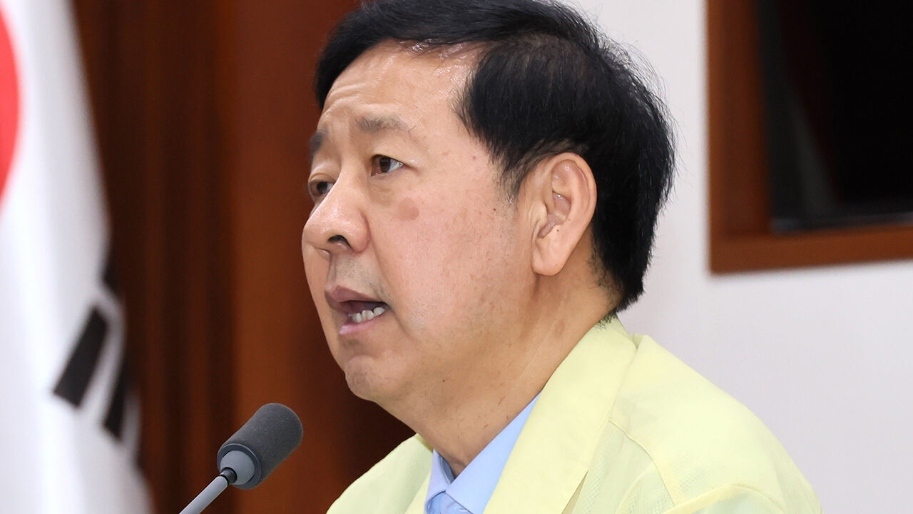 '석유화학 재도약' 시동…구윤철 "뼈를 깎는 각오로 사업재편해야"