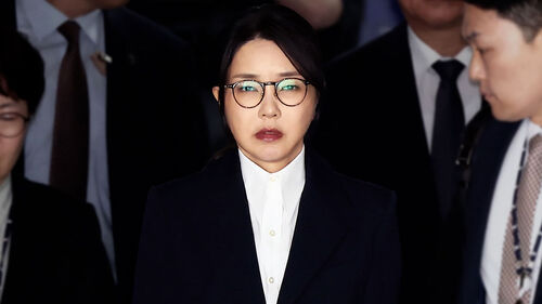 김건희, 구속 후 세 번째 특검 출석…'건진법사 의혹' 조사