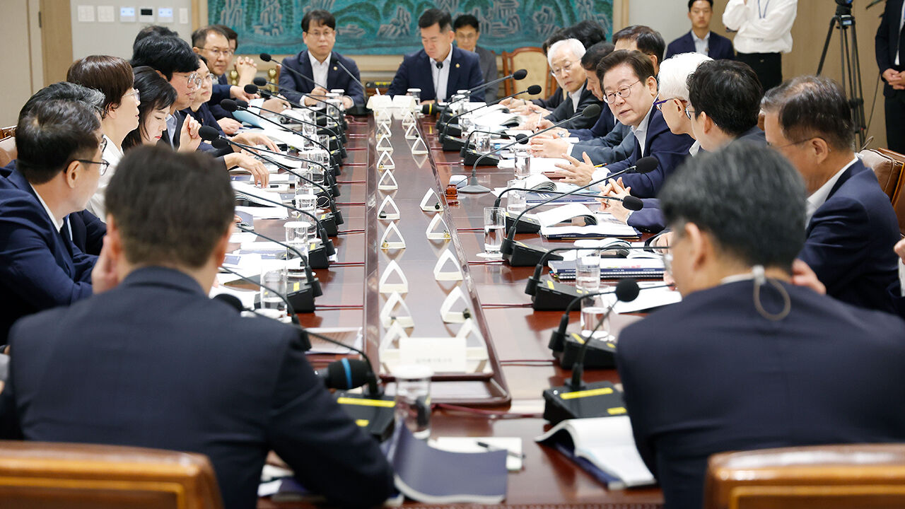 R&D 예산 첫 35조 원 돌파…AI·전략 기술 투자 대폭 확대