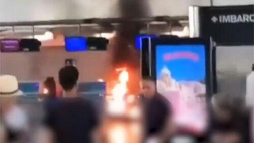 공항서 불 지르더니 흉기까지…순식간에 아수라장