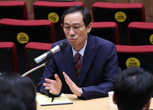 우상호 대통령 정무수석 기자 간담회(21일)