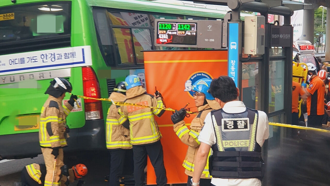 도봉구서 버스 바퀴에 시민 깔려…60대 여성 부상