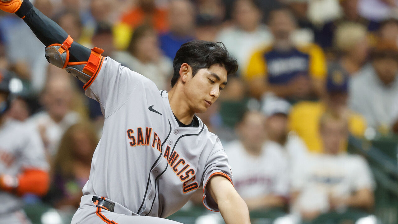 이정후, MLB 다승 1위 페랄타 공략해 중전 안타