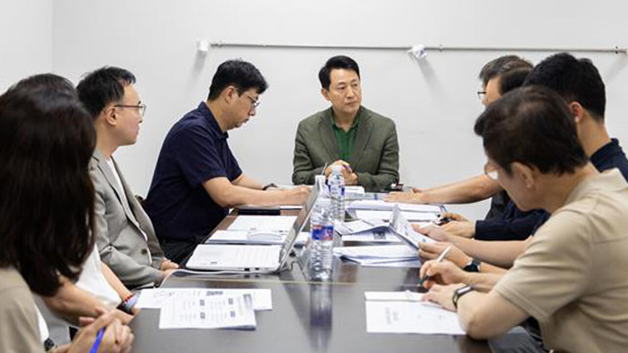 오세훈, '보증금 논란' 청년안심주택 찾아 "한 세대도 피해 없게 하라"