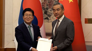 대통령 친서 전달한 특사단…"경주 APEC 시진핑 초청"