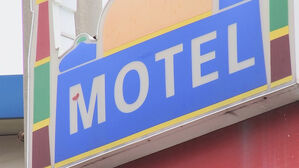 모텔 유인해 잠든 척하다&hellip;4억 뜯은 여성 2인조 감형