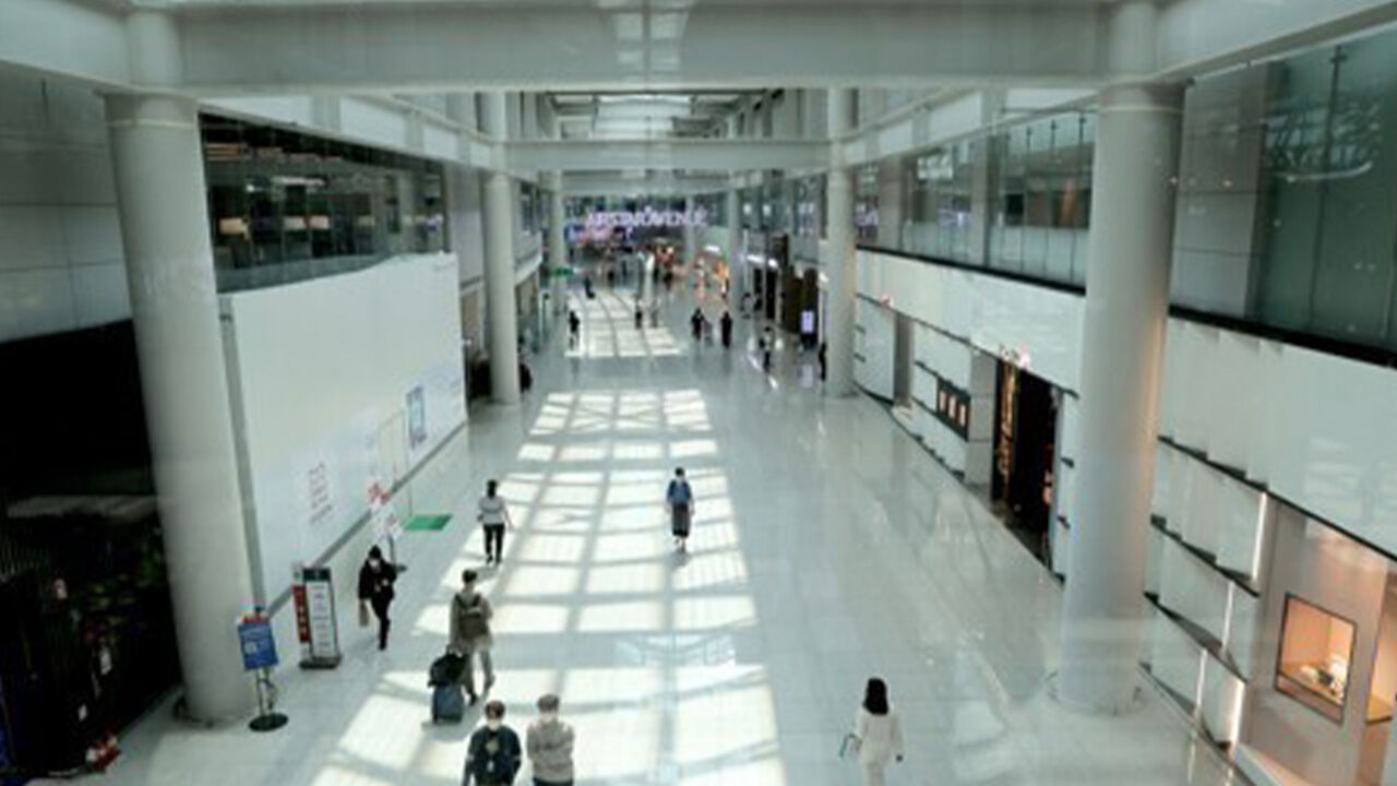 인천공항 여객터미널서 70대 작업자 추락사…현장소장 송치