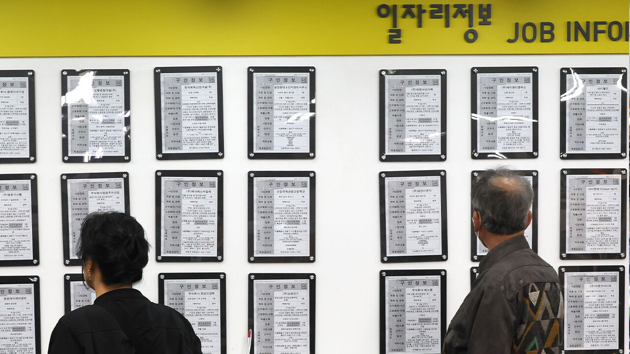 임금 근로자 일자리 증가 '역대 최소'…건설업, 감소폭 최대