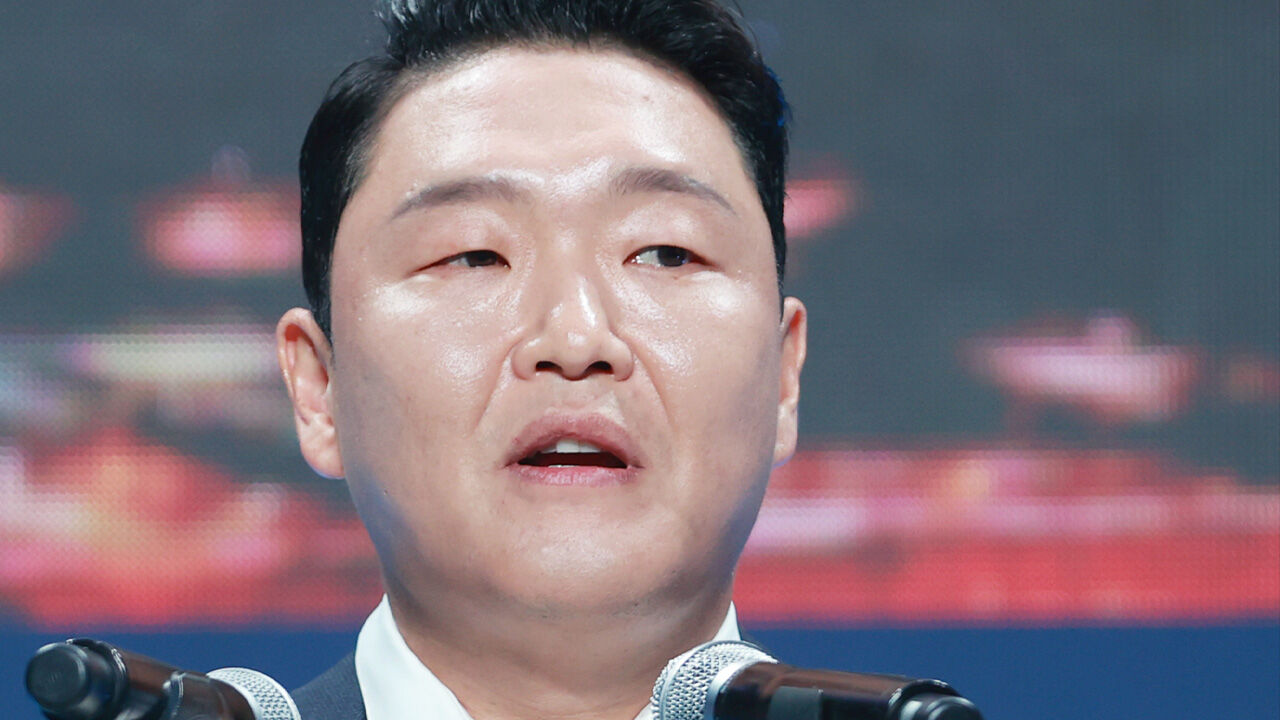 싸이 측 "수면제 대리수령은 과오이자 불찰…심려 끼쳐 죄송"
