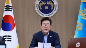 이 대통령 지지율 59%&hellip;미일 순방 후 하락세 멈추고 반등 [한국갤럽]
