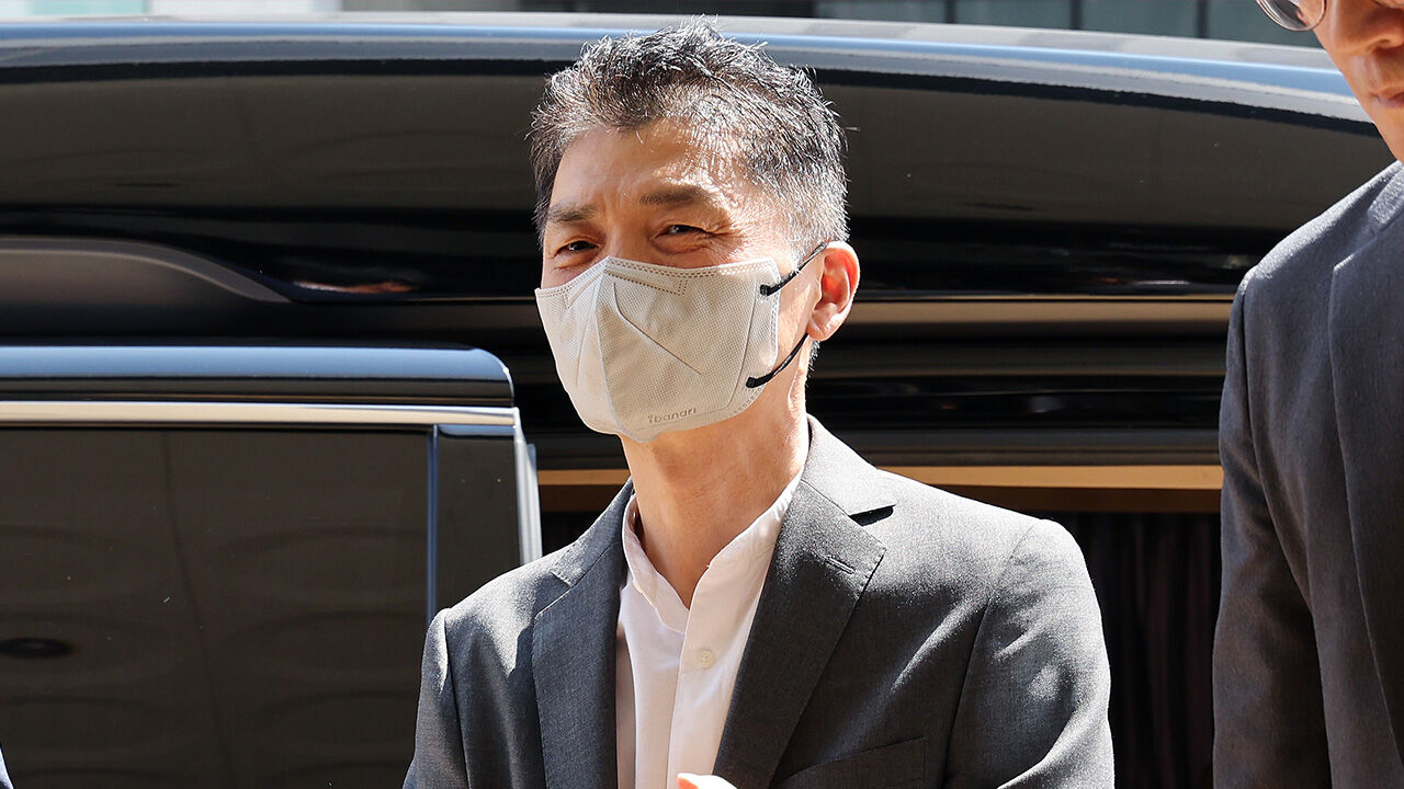 검찰, 'SM 주가 조작 의혹' 카카오 김범수에 징역 15년 구형