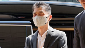 검찰, 'SM 주가 조작 의혹' 카카오 김범수에 징역 15년 구형