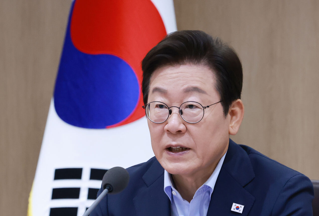 이 대통령 "검찰 개혁, '보여주기식' 안 돼…실질적 안 도출해야"