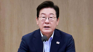 내년 예산 728조 원 편성…"연구개발, AI에 집중"