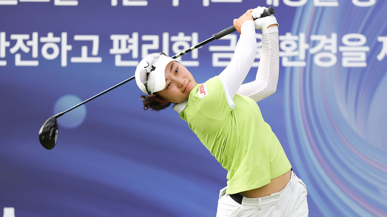 '신인' 전승희, KLPGA 투어 KG 레이디스 오픈 첫날 단독 선두