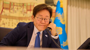 이 대통령, 투르크 대통령과 통화&hellip;"양국 협력 강화"