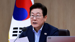 "검찰 개혁 국민 앞 토론…이 대통령, 직접 주재할 수도"