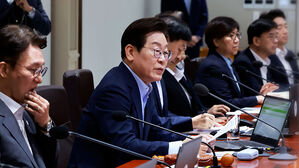 이 대통령 지지율 반등하며 3%p 상승…국힘 2%p 하락