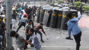 인니서 국회의원 주택수당 반대 시위 격화…4명 사망