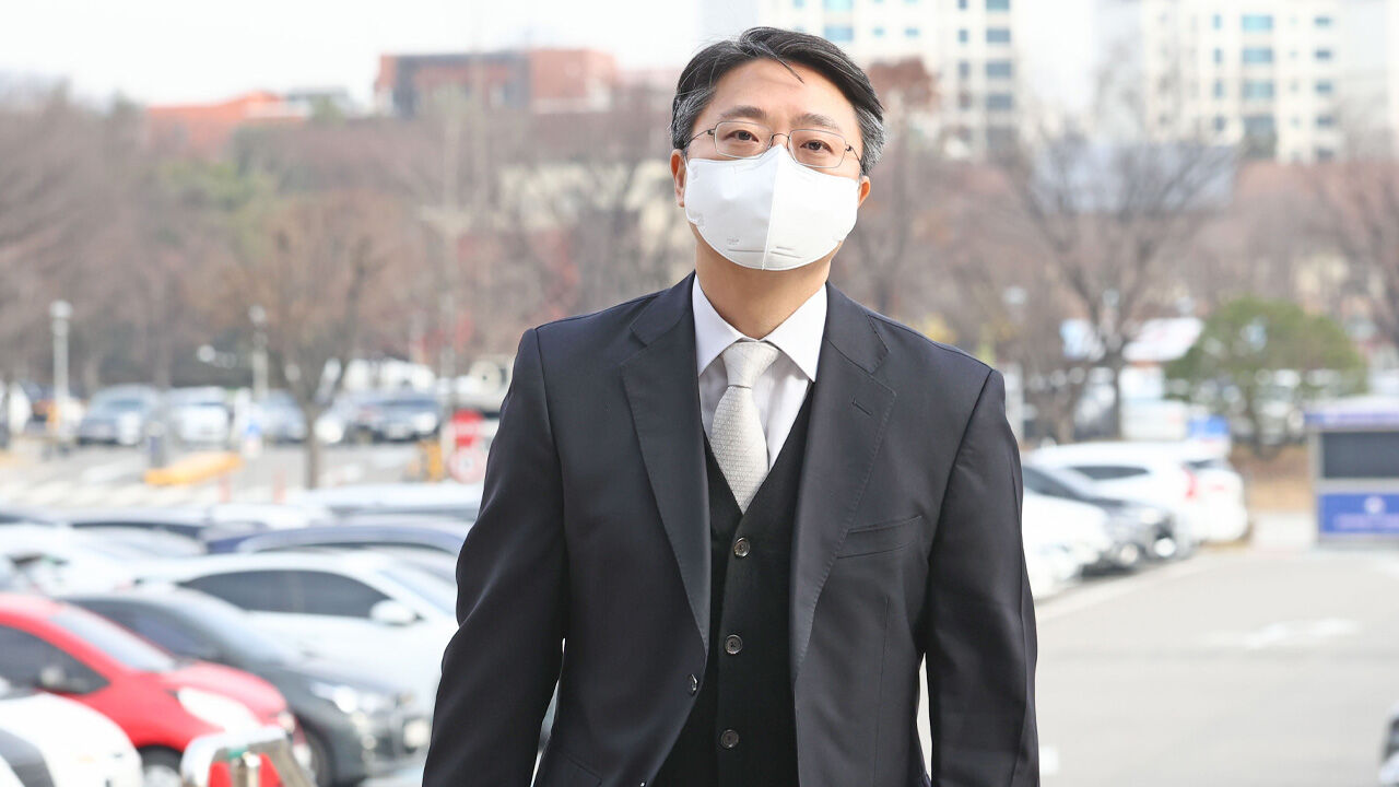 해병특검, '이종섭 출금해제 심의' 현직 부장검사 참고인조사