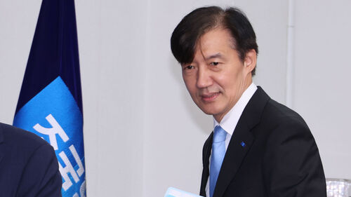 조국 "이 정부 성공 뒷받침 최우선…국힘 깨부수는 망치선 될 것"