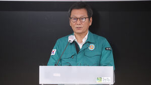 '가뭄 재난사태' 강릉시장, 인터넷 댓글 지시 논란