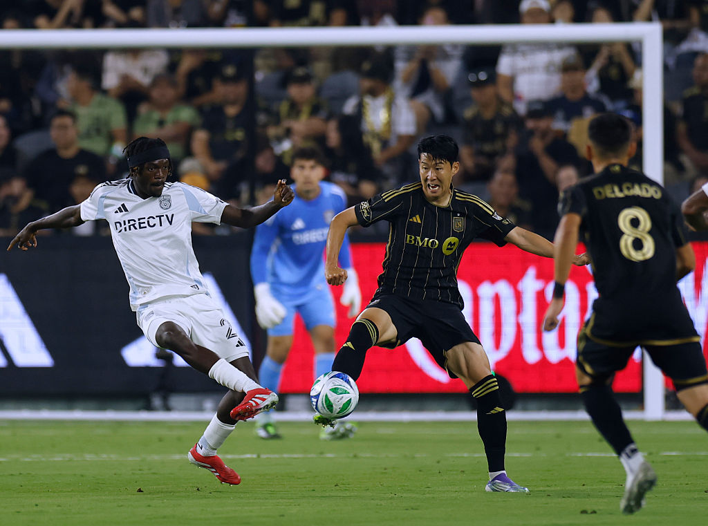 'LA FC 홈 데뷔' 손흥민, 풀타임·골대 강타…팀은 역전패