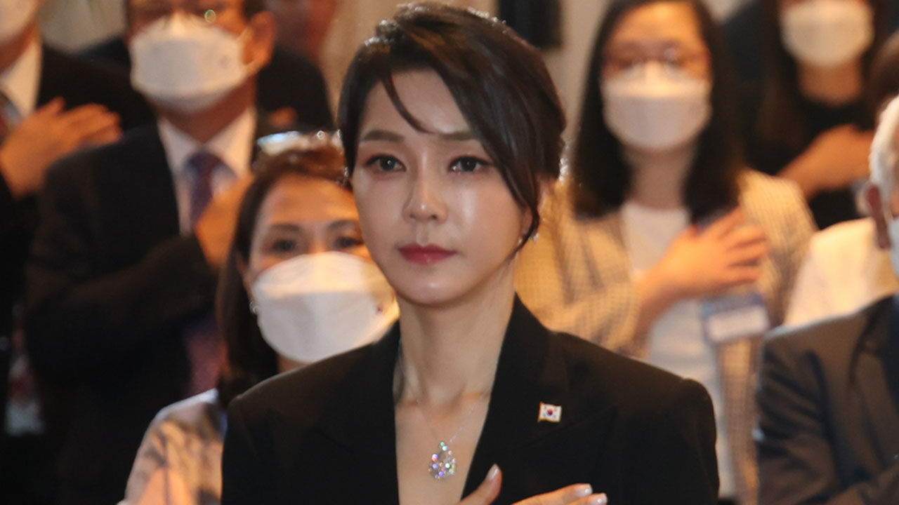 2022년 6월 스페인 동포 만찬간담회에 참석한 김건희 여사