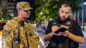 "흉기난동 제압·응급환자 구호"…미 국방부, 방위군 '활약' 소개