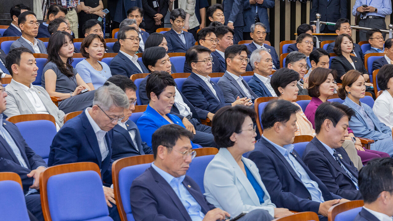 여당, 의총서 '중수청-행안부'에 무게…7일 당정대 협의