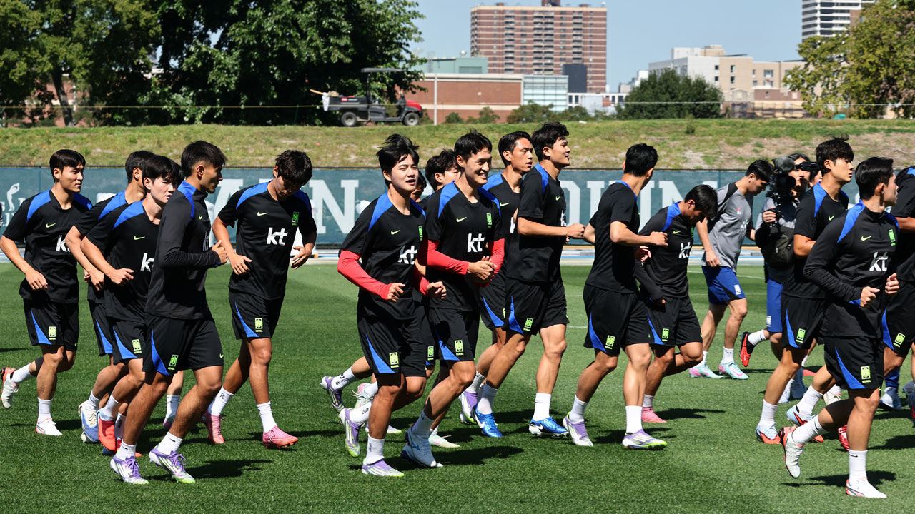 홍명보호, 전술 해법 고심…부상 변수도 조심