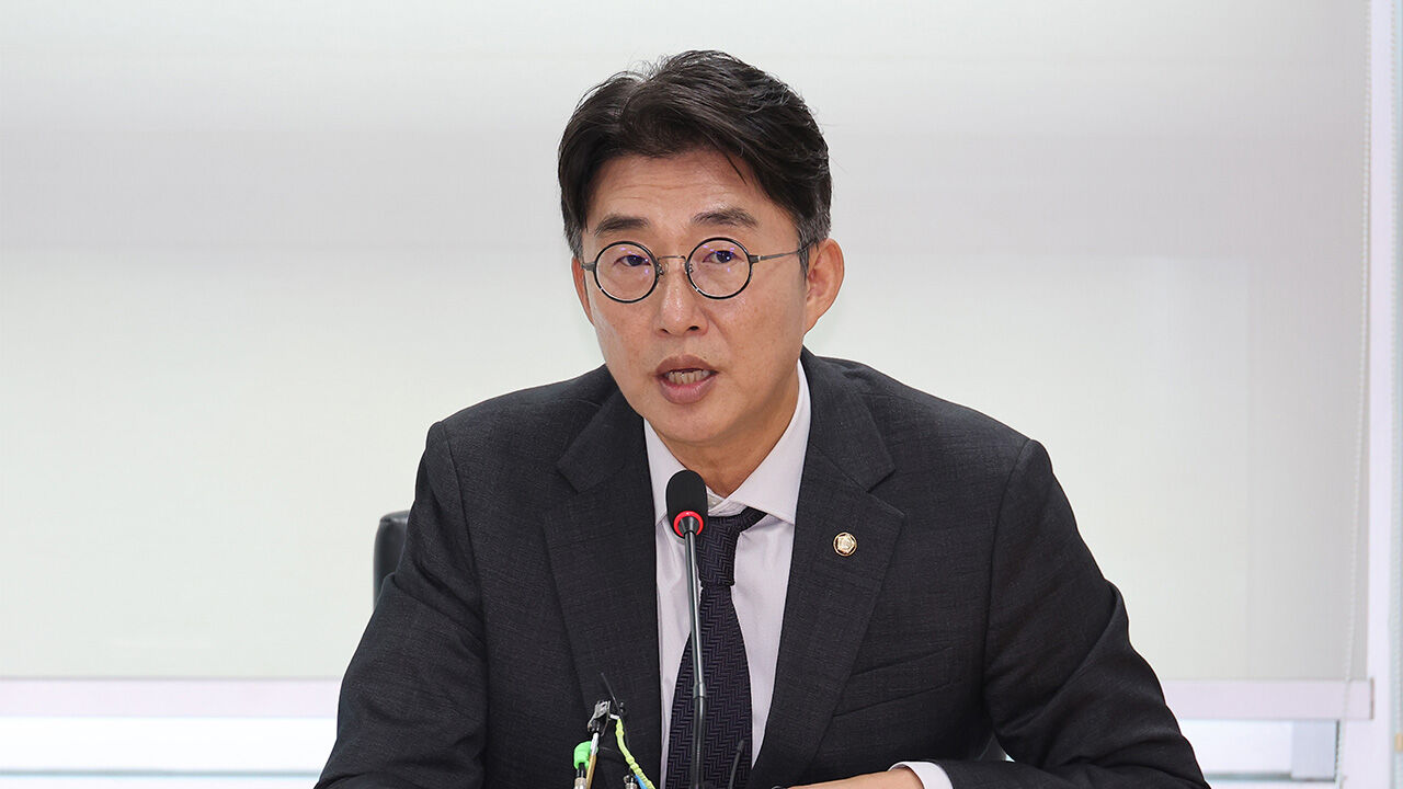민주당 "고의든 과실이든 허위 보도 곱절 배상"…언론 징벌적 손배 추진