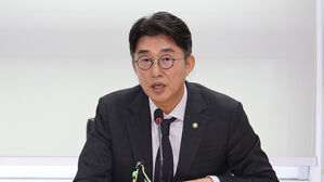 민주당 "고의든 과실이든 허위 보도 곱절 배상"…언론 징벌적 손배 추진