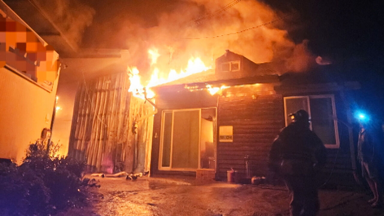 경북 상주시 곶감 건조장 화재…3시간 반만에 꺼져