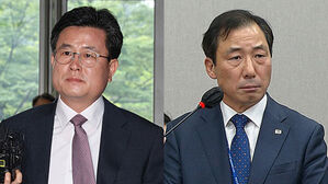 [단독] 이 대통령, 강의구 전 부속실장·윤재순 전 총무비서관 면직안 재가