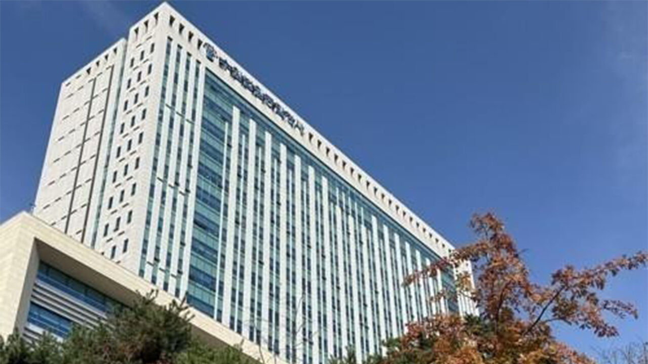 현행범 체포 과정서 60대 목 눌러 뇌졸중…경찰관 징역형 집유
