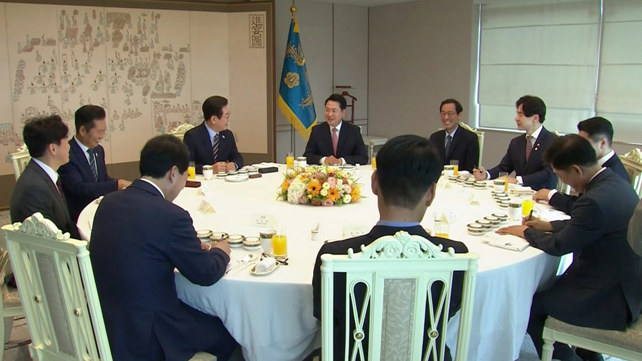 [오뉴스 출연] 이 대통령 여야 회동 (김수민</font> 시사평론가)