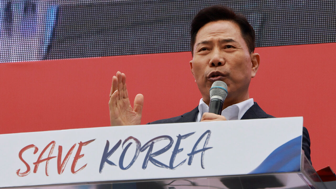'윤 탄핵 반대 시위' 주도 손현보 목사 구속…법원 "도망 염려"