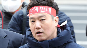 '유튜버 쯔양 스토킹&middot;협박' 가세연 김세의 검찰 송치