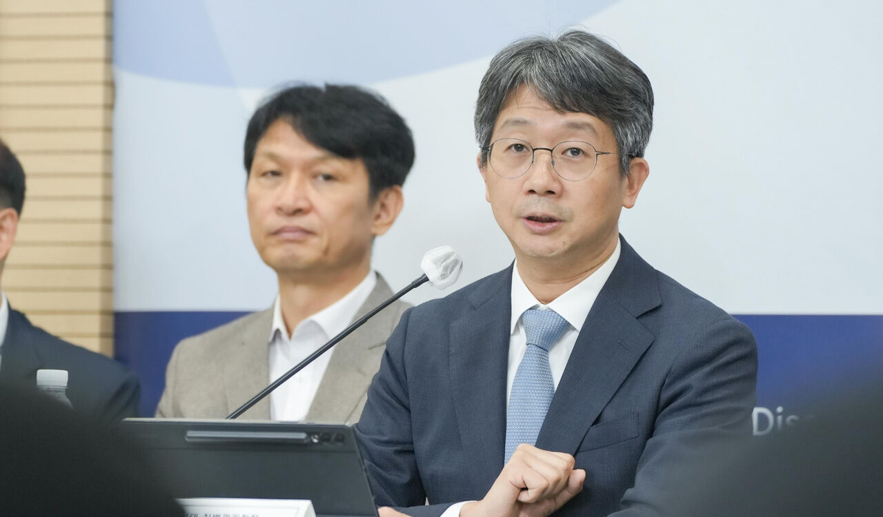질병청장 "AI로 밀접 접촉자 자동 선별…의심증상자도 분류"