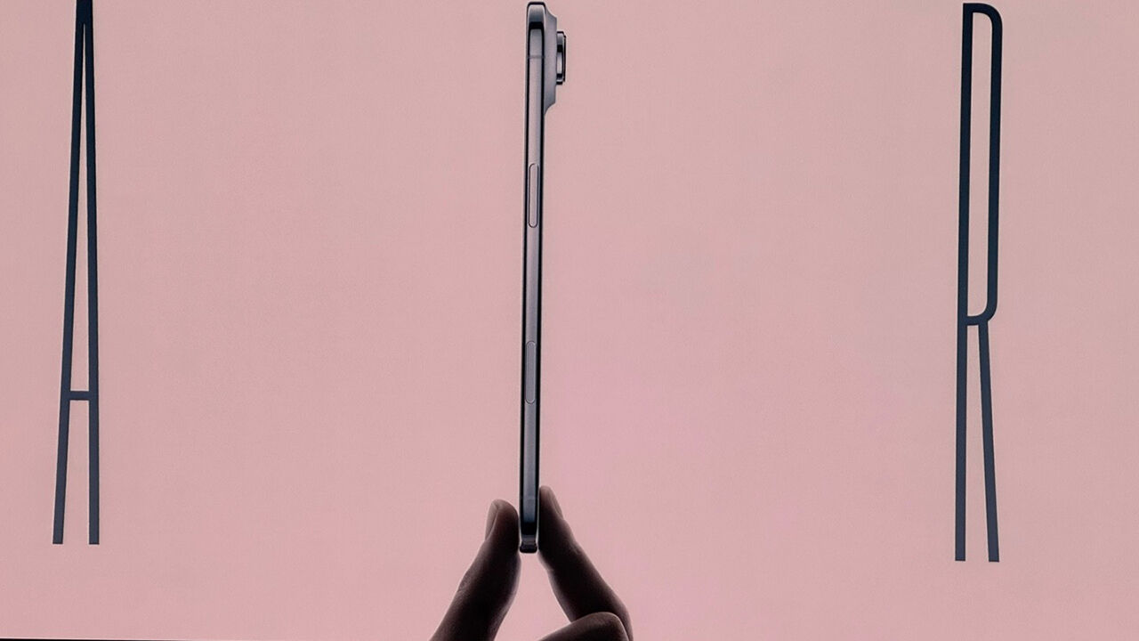 애플, 역대 가장 얇은 '아이폰 에어' 출시…두께 5.6mm 초슬림