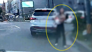 지나가다 비명 소리에&hellip;의식 잃은 3살 긴급 이송