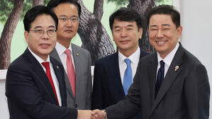 민주당 "3대 특검법 수정 요구 수용"&hellip;국힘 "금감위 설치법 협조"