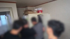 옷장 뒤 숨어 있다 끌려 나왔다…발칵 뒤집힌 제주 해안
