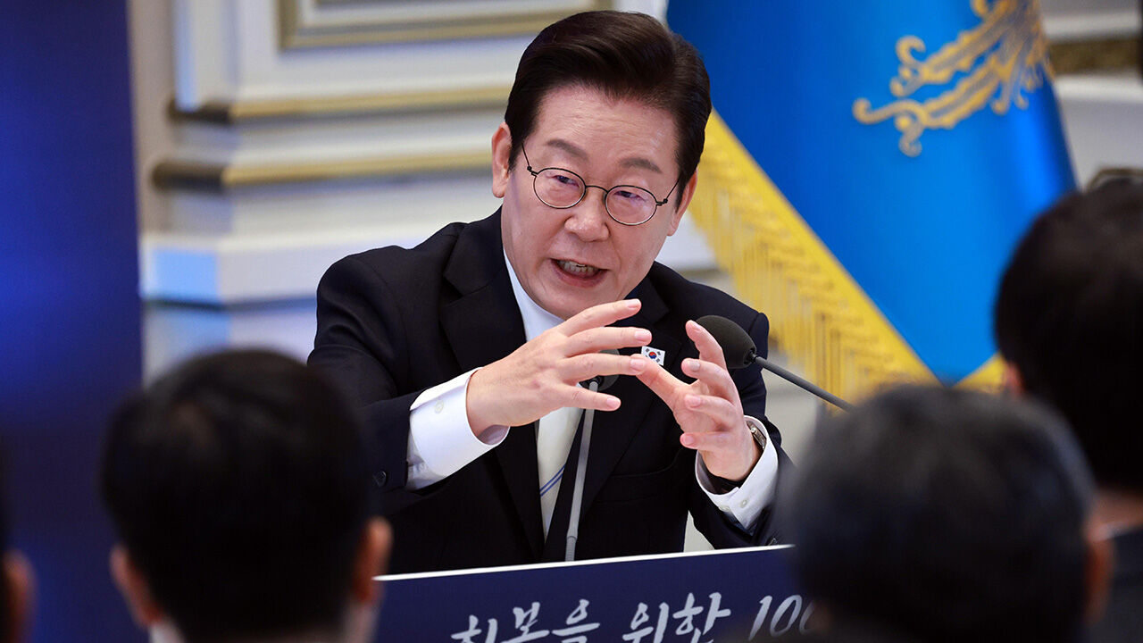 이 대통령 "징벌배상, 언론만 타깃 말아야…유튜브에도 가짜뉴스"